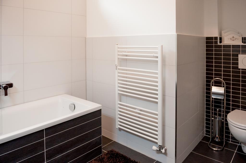 Villa Ladoven Luxusny Apartman 124M2 Martin Buitenkant foto