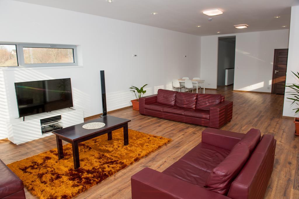 Villa Ladoven Luxusny Apartman 124M2 Martin Buitenkant foto