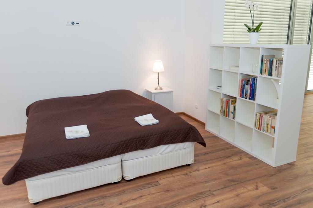 Villa Ladoven Luxusny Apartman 124M2 Martin Buitenkant foto